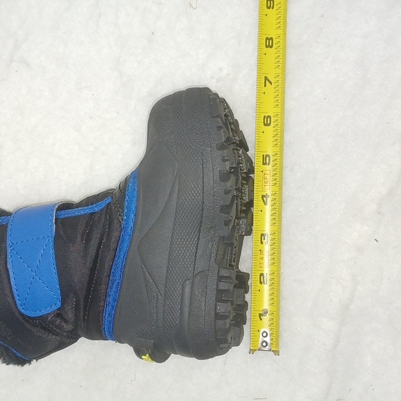 SOREL snow boots. Youth sz. 6 - Picture 8 of 8